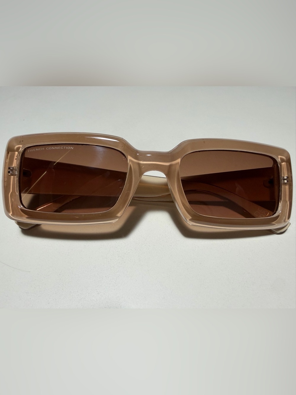 French Connection Rectangular Sunglasses in Peach/Tan w/Brown CAT.2 Lenses UV AG - Picture 1 of 7